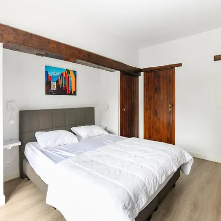 Near Sandy Nieuwpoort