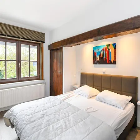 Near Sandy Nieuwpoort